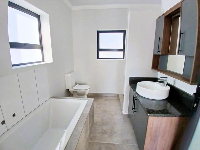 4 Bedroom Property for Sale in Stilbaai Wes Western Cape